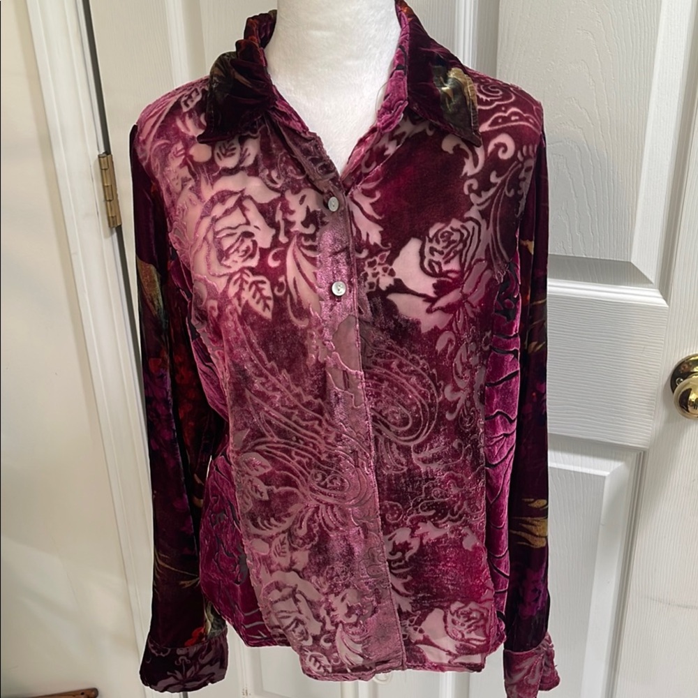 COLDWATER CREEK NWOT BUTTON DOWN TOP SIZE MEDIUM